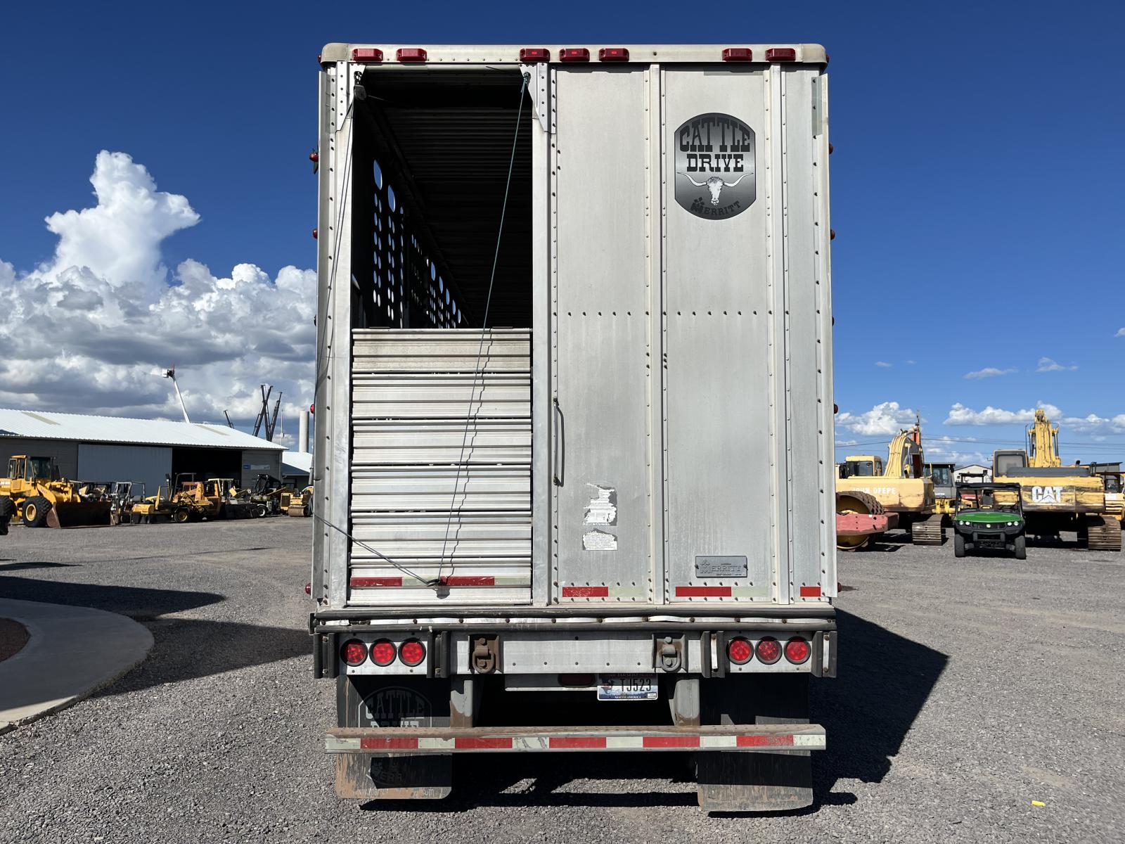 ./imagenes/INVOICE/2019/18273/REMOLQUE GANADERO MERRITT (13).JPG